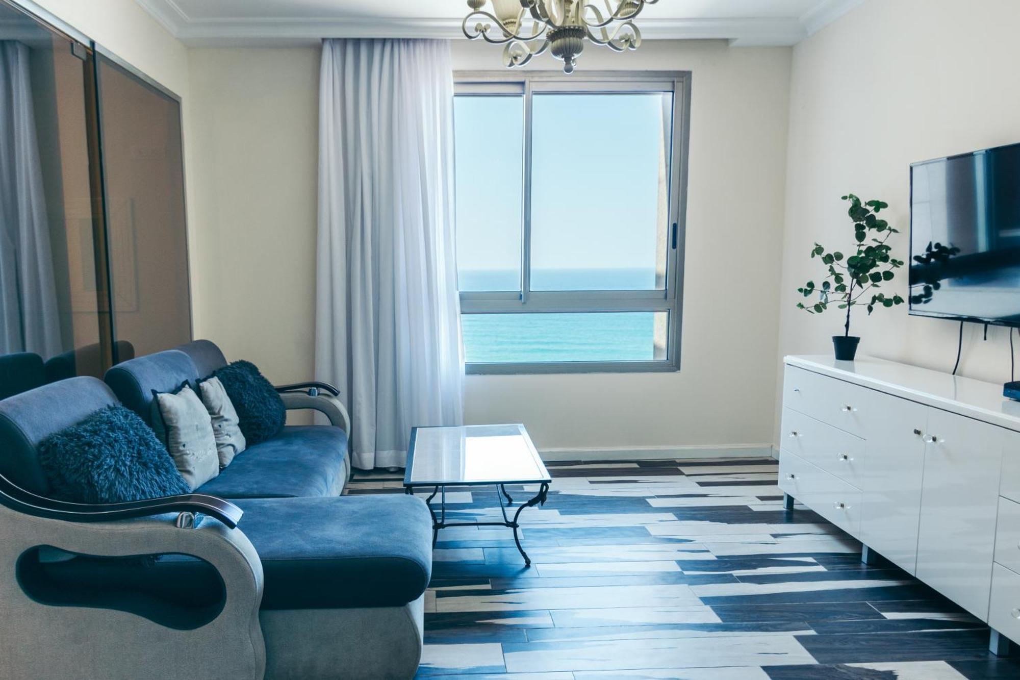 Almog Beach Apt Hotel מלון דירות אלמוג ביץ' Haifa Exterior foto